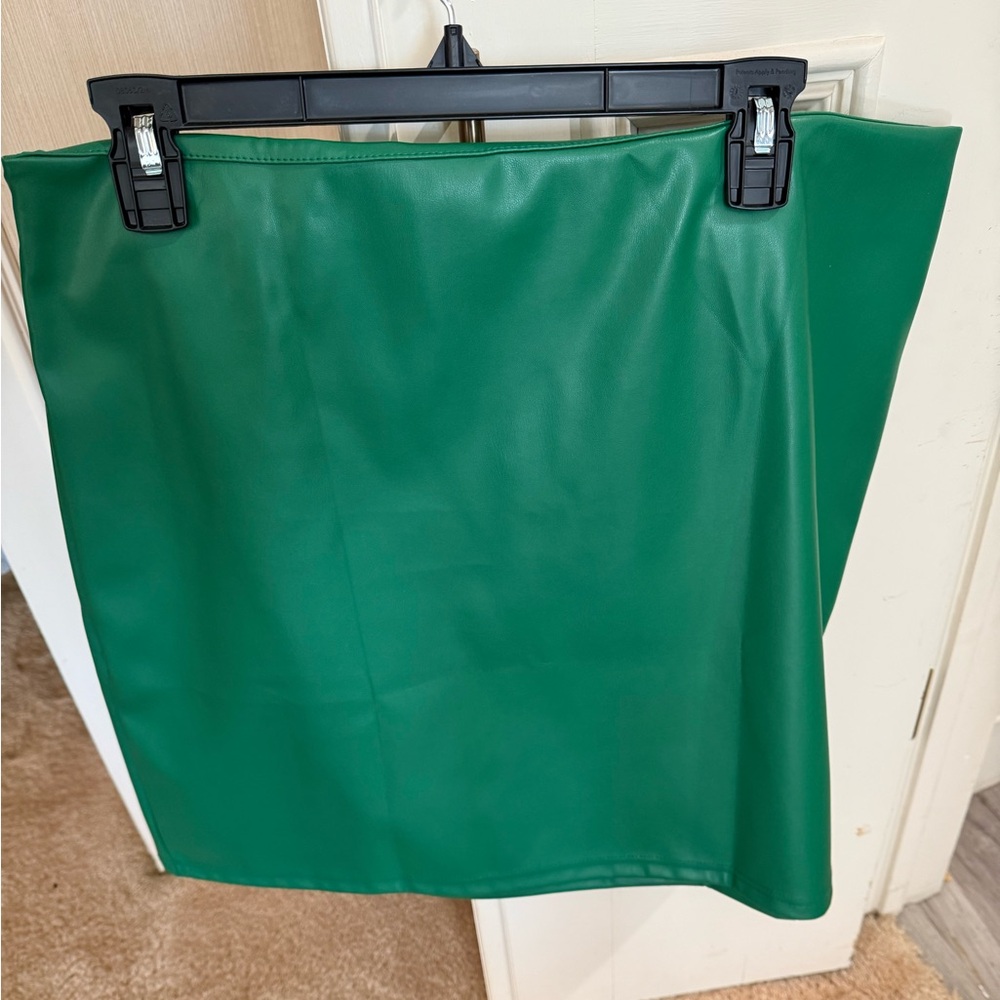 Faux leather green skirt